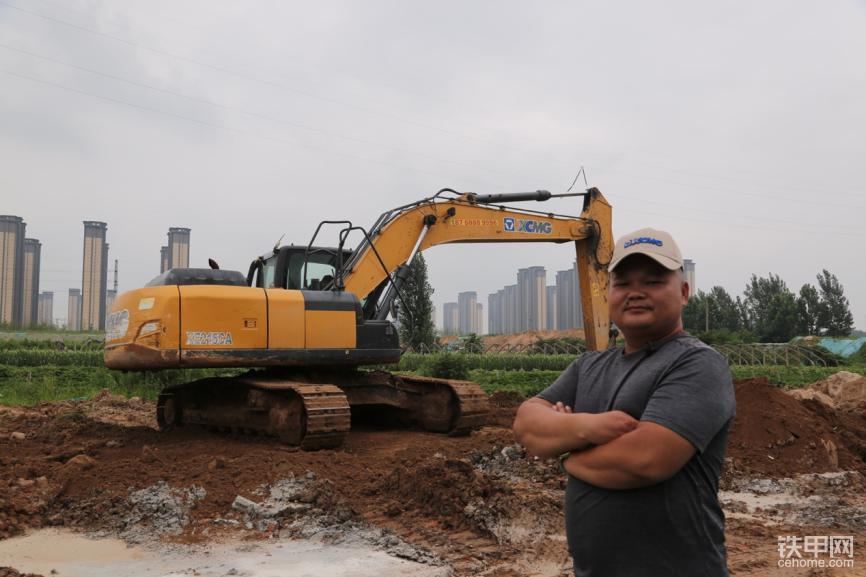 新鄭航空港區(qū)馬志超：徐工挖掘機速度快、油耗低質(zhì)量真“中”