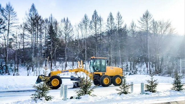 徐工還專為高效除雪打造的專用除雪輔具